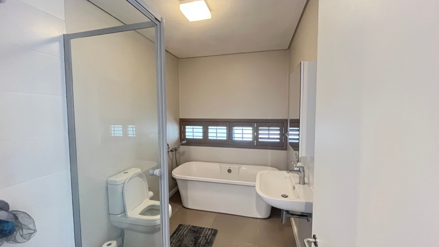 2 Bedroom Property for Sale in Somerset Lakes Western Cape